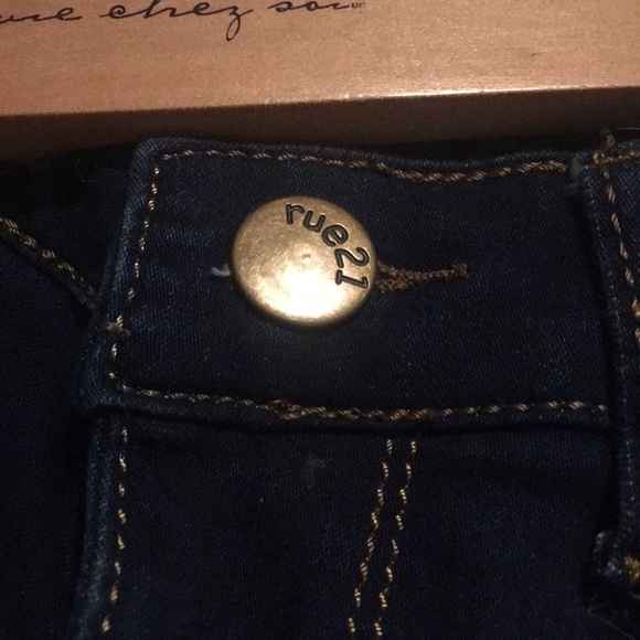 Jeans - Picture 2 of 2